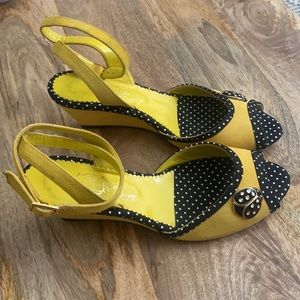 Lulu Guinness Yellow LadyBug Wedge Shoes 6.5